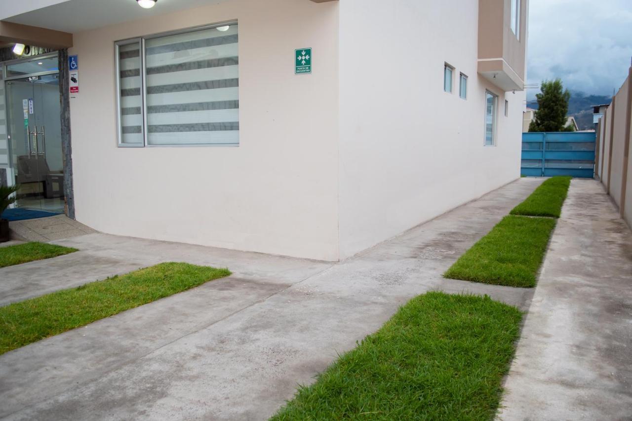 ריובמבה Illari Hotel מראה חיצוני תמונה