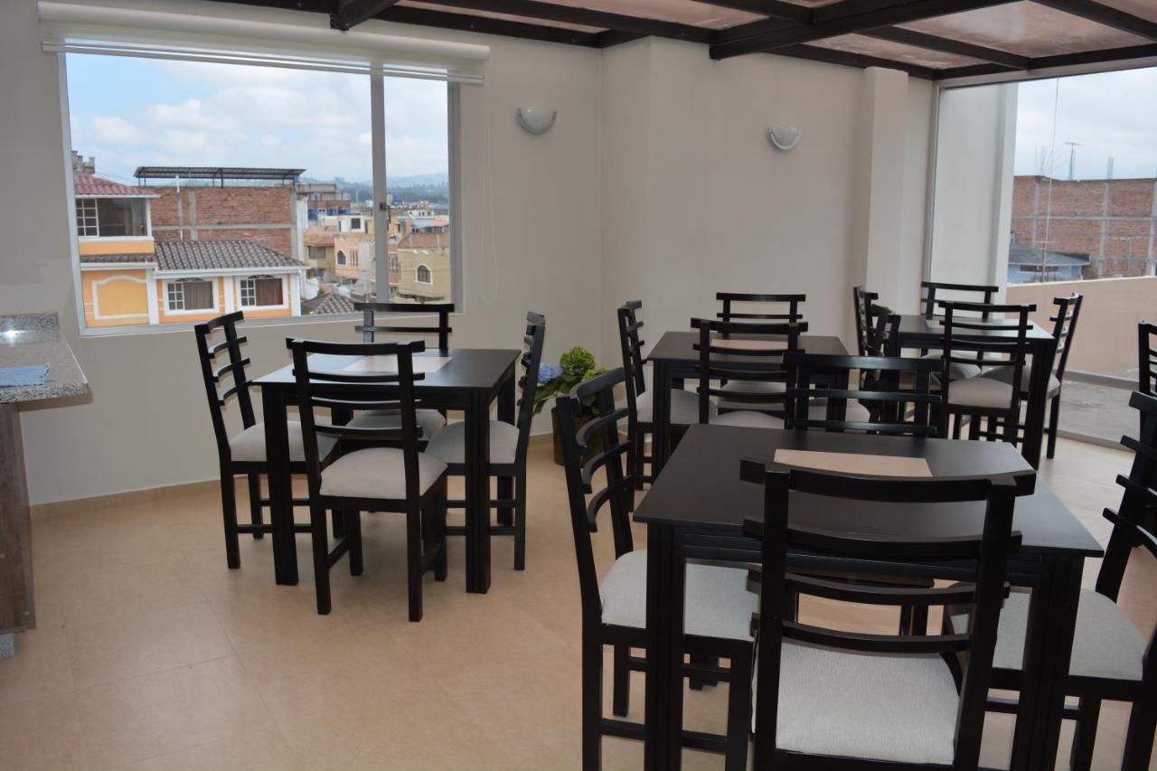 ריובמבה Illari Hotel מראה חיצוני תמונה